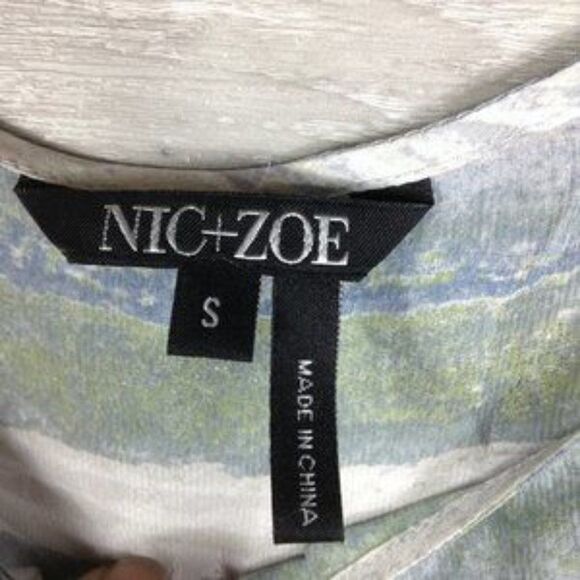 Nic + Zoe Striped Open Shoulder Sheer Blouse - Picture 4 of 5